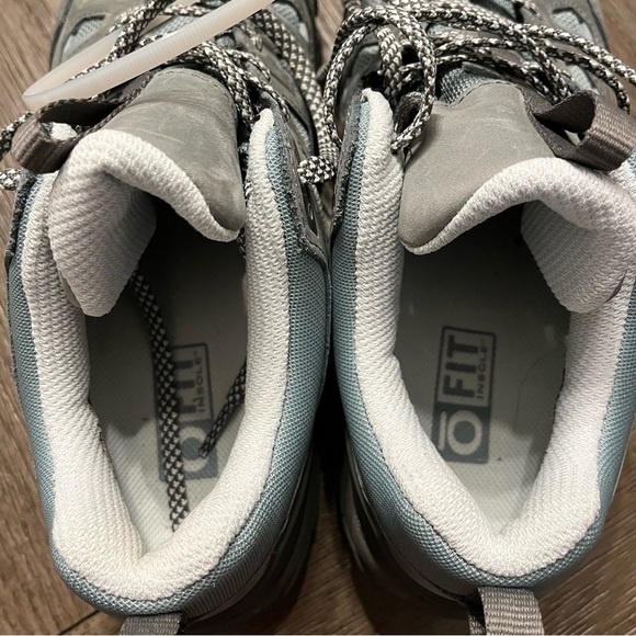 New sawtooth x low b-dry waterproof oboz shoes - Picture 3 of 5